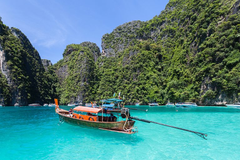 ท่องเที่ยวเกาะพีพีเล